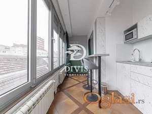 Stan u centru Beograda kod Trga republike sa više celina,142m2